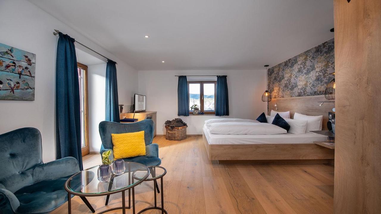 Bayern Resort Hotel - Adults Only - Mit Zugspitzblick - Eibsee-Naehe - Wellnessbereich - Naturpool Im Sommer グライナウ エクステリア 写真